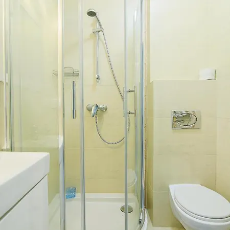 Apartamentydebki Lägenhet *