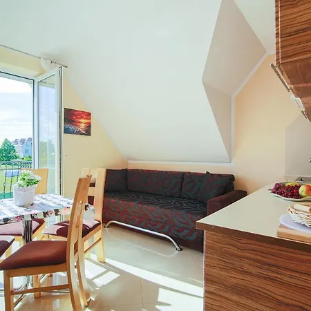 Apartamentydebki Lägenhet *